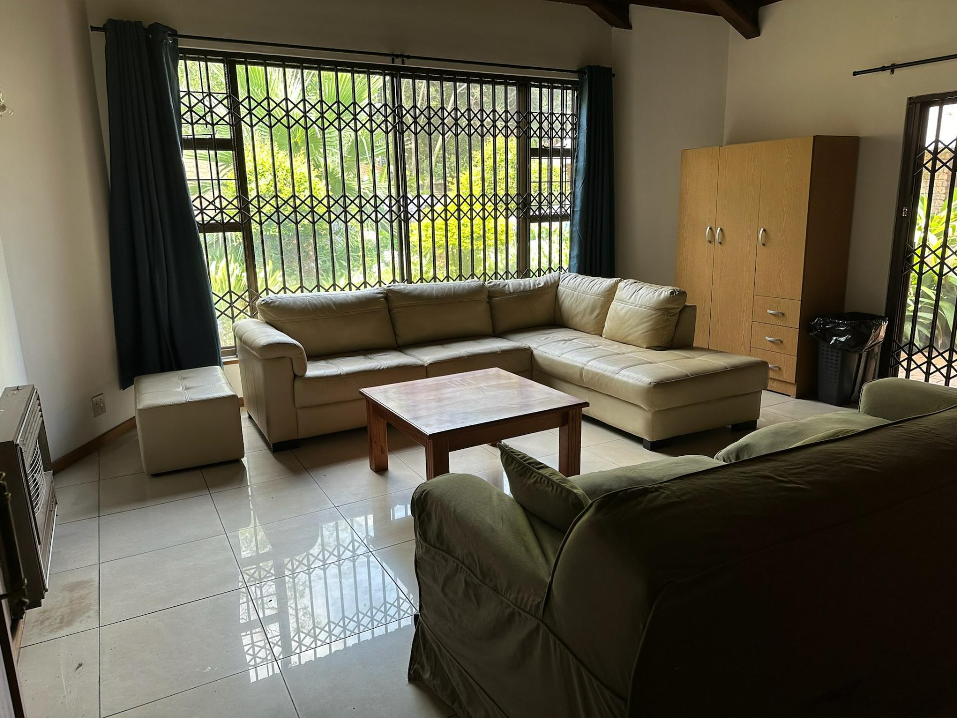 Communal (5) Communal (5)