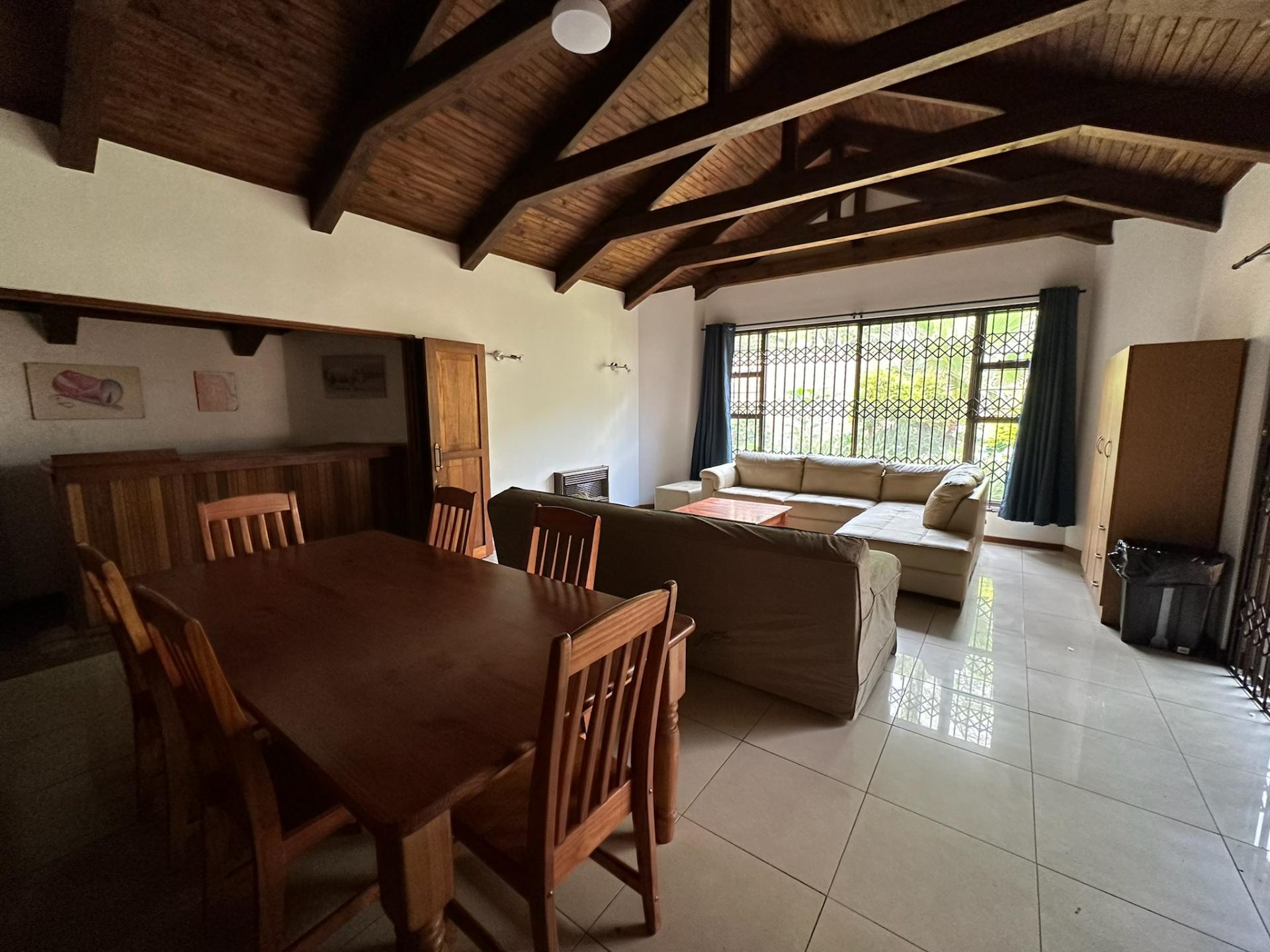 Communal (7) Communal (7)